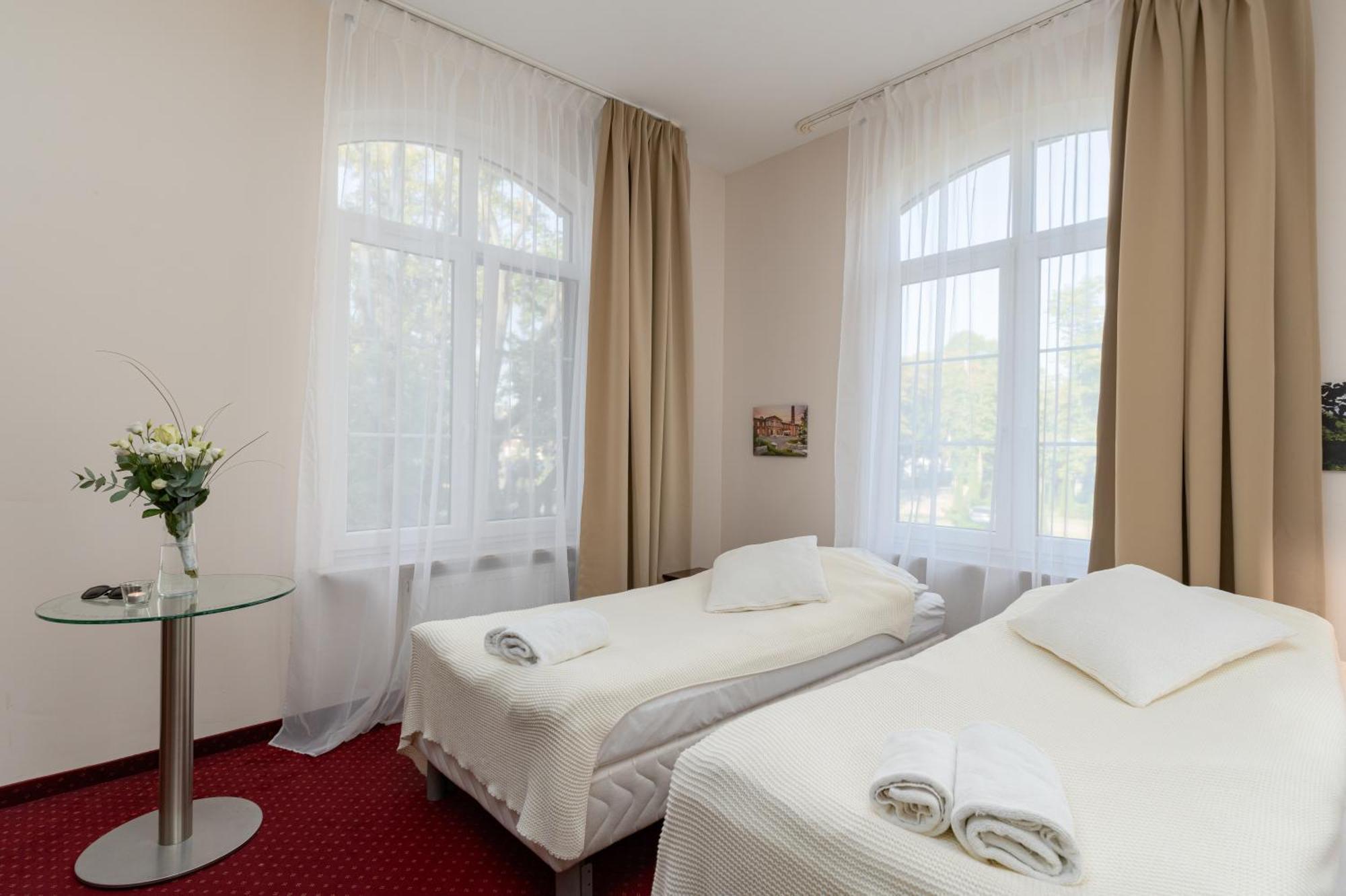 Modlin Palace Nowy Dwor Mazowiecki Ngoại thất bức ảnh